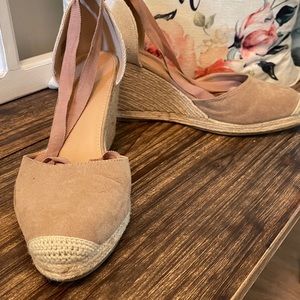 JustFab 3 1/2 inch Espadrilles, size 10ww,